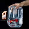 Test d'&eacute;tanch&eacute;it&eacute; d'un mini film alimentaire PE emp&ecirc;chant le d&eacute;versement d'eau d'un r&eacute;cipient transparent m&ecirc;me lorsqu'il est tenu &agrave; l'envers