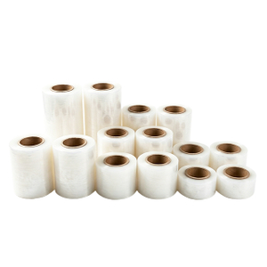 Mini rouleaux de film alimentaire PE en gros pour la livraison professionnelle de nourriture et les emballages &agrave; emporter avec des performances d'adh&eacute;rence &eacute;lev&eacute;es
